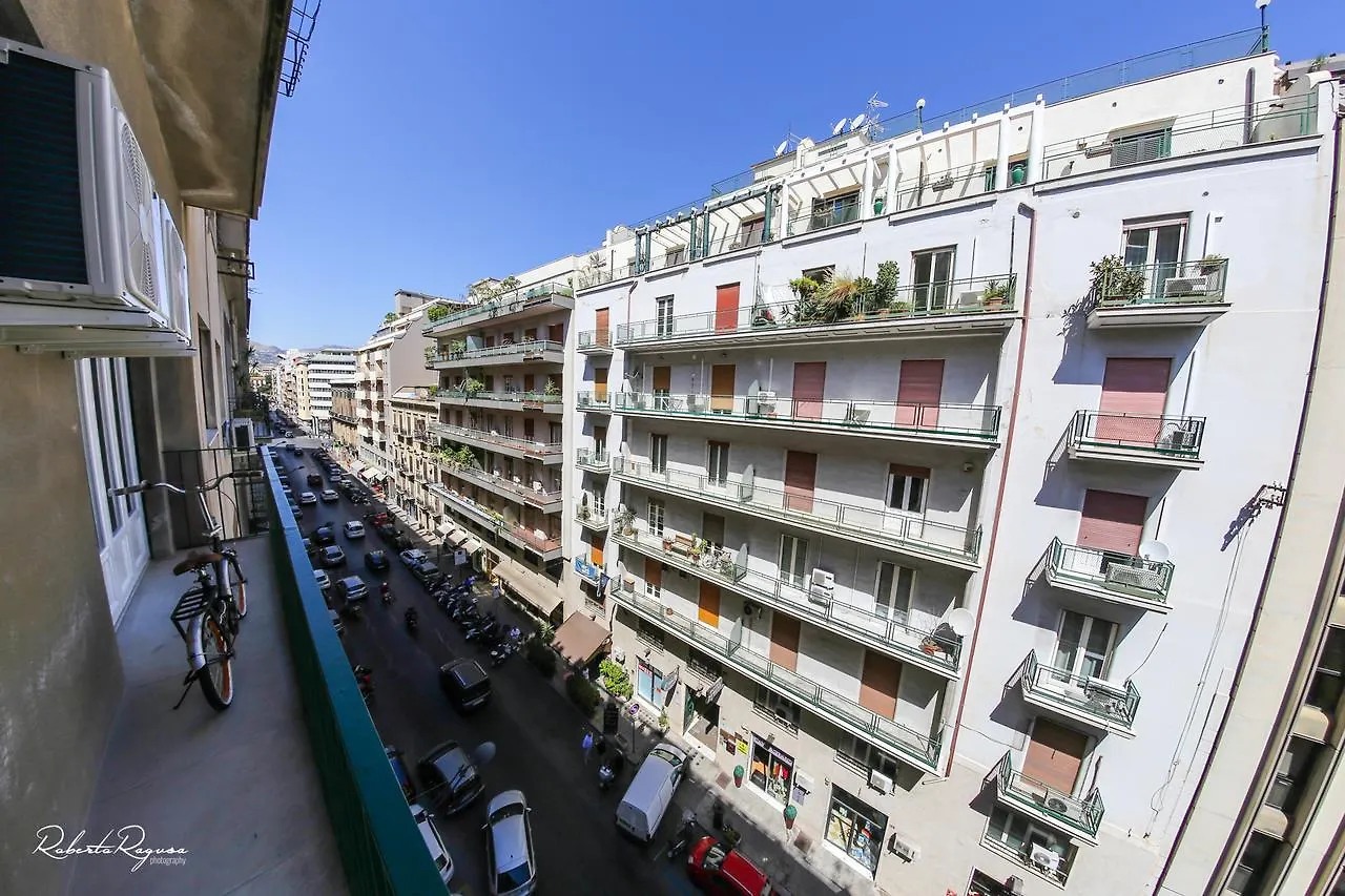 Quinto Stabile Rooms&Suite Palermo 3*,  Italien
